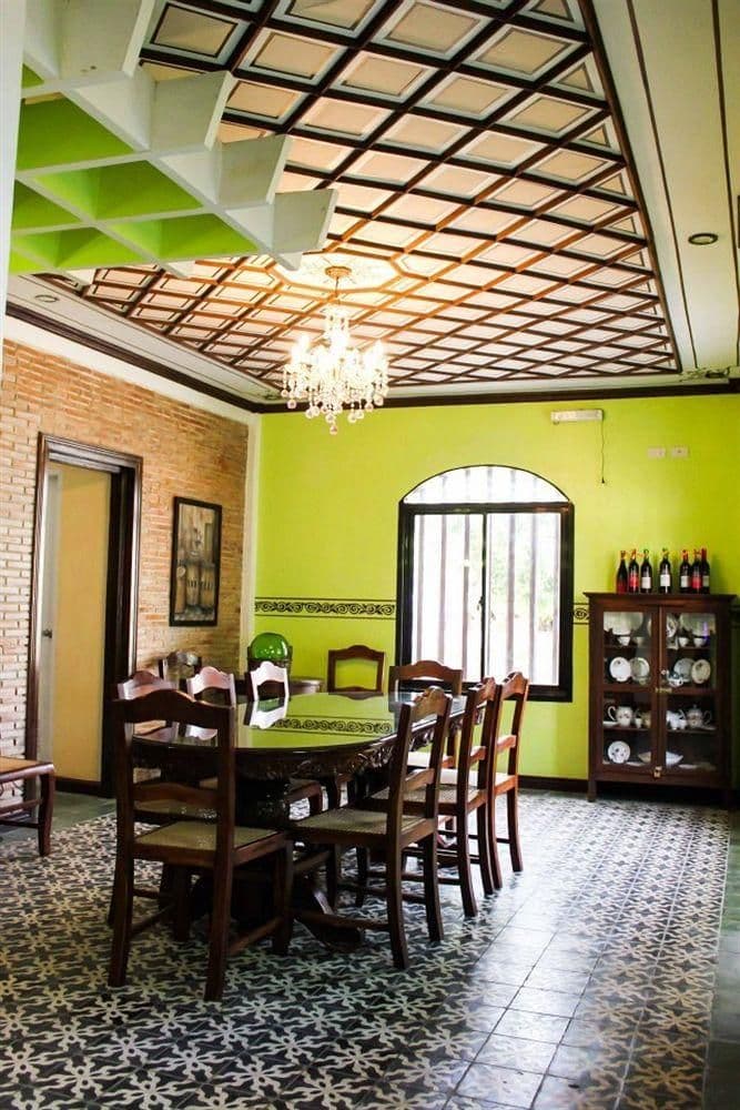 Casa Rica Hotel