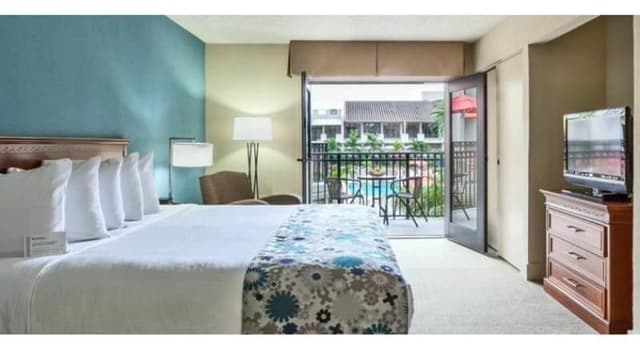 DOUBLE POOL VIEW
