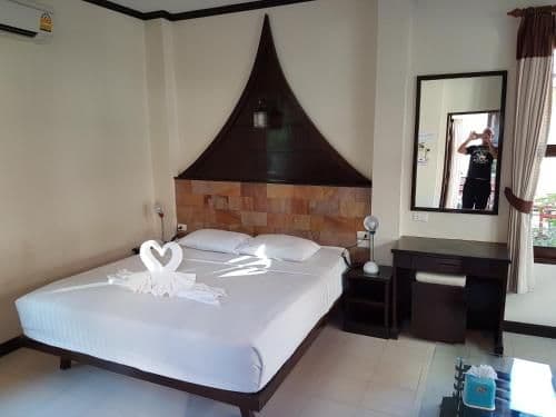 Bungalow B (3 Adults)