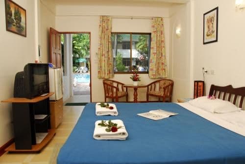 Grand Deluxe Double Room with Pool Access