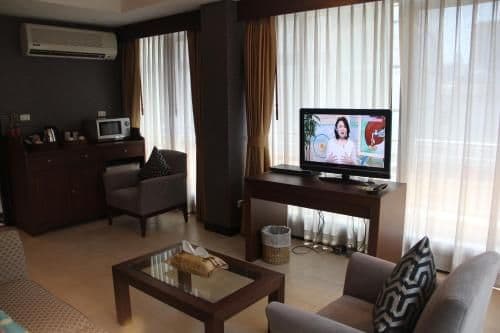 One-Bedroom Suite