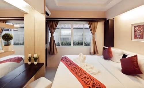 Deluxe King Suite