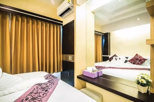 Deluxe King Suite