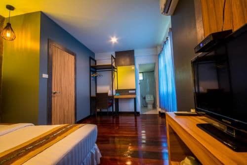 Family Room (6 Adults)
