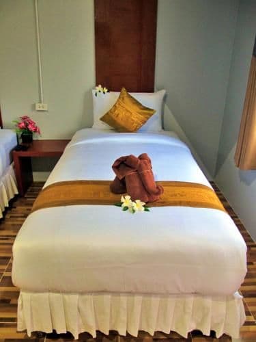 Standard Twin Room with Garden View
