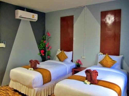 Standard Twin Room with Garden View