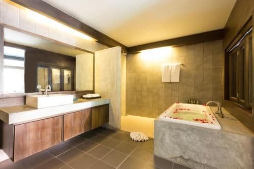 Grand Deluxe Double or Twin Room with Pool Access
