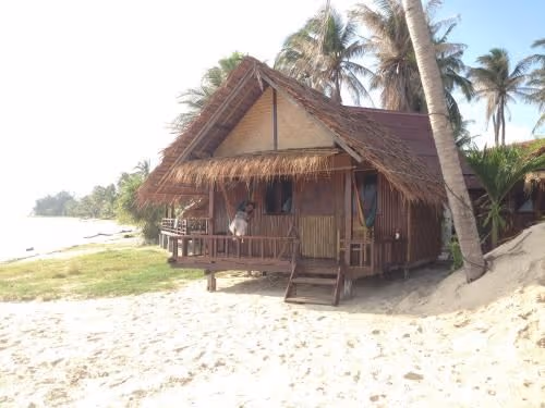 Bungalow with air conditioning Beachfront