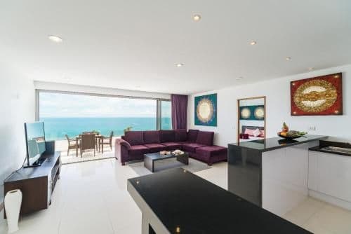 Deluxe Two-Bedroom Apartment