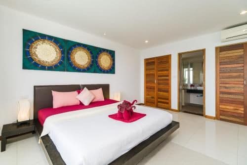 Deluxe Two-Bedroom Apartment