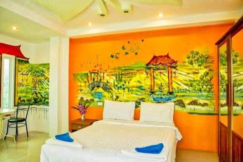 Deluxe Queen Room