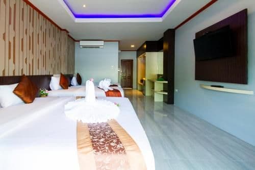 Deluxe Family Room
