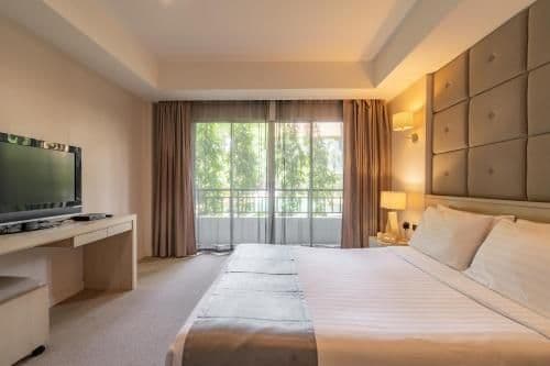 Double Room with Pool View