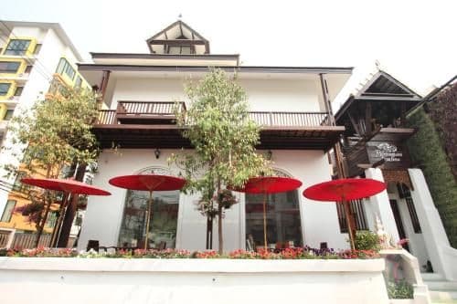 Ratchiangsaen Flora House Ratchiangsaen Flora House