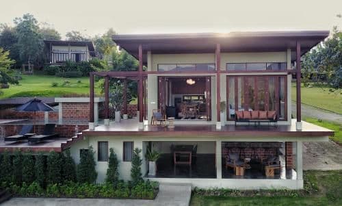 VILLA WITH PRIVATE POOL