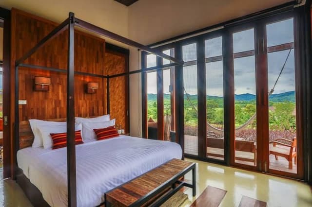 VILLA POOL VIEW