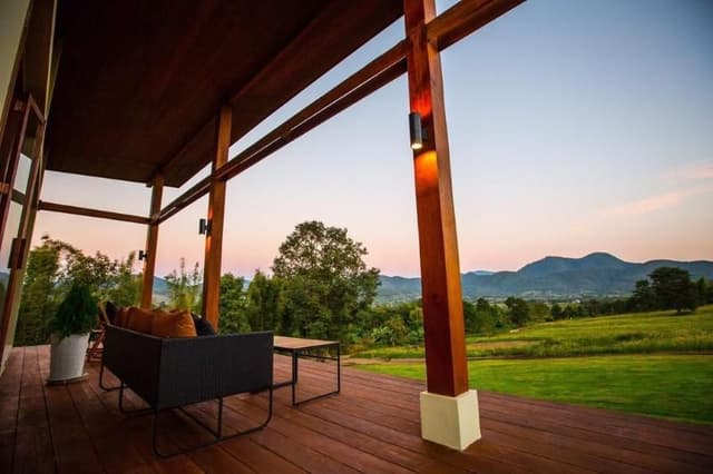 VILLA POOL VIEW
