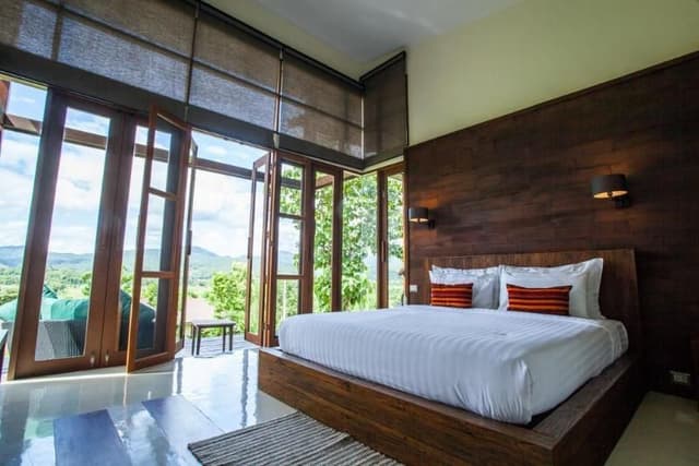 VILLA POOL VIEW