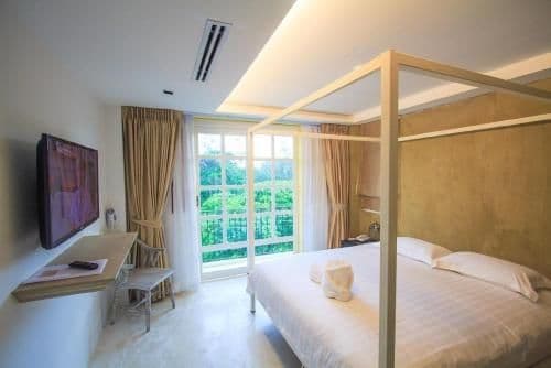 Standard Double Room with Garden View