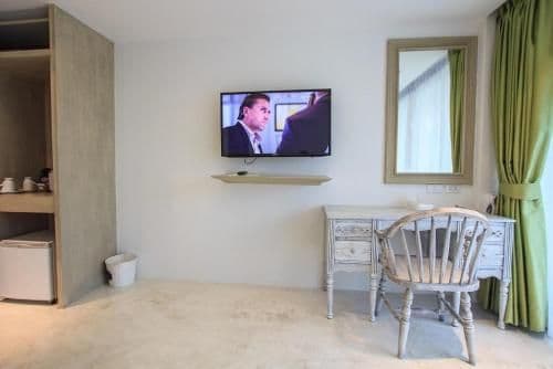 Standard Double Room with Garden View