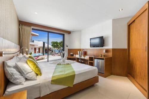 Double Room with Sea or Pool View - Ground Floor