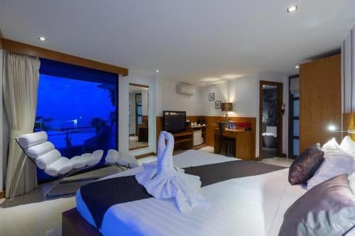 Front Deluxe Double Room - Second Floor