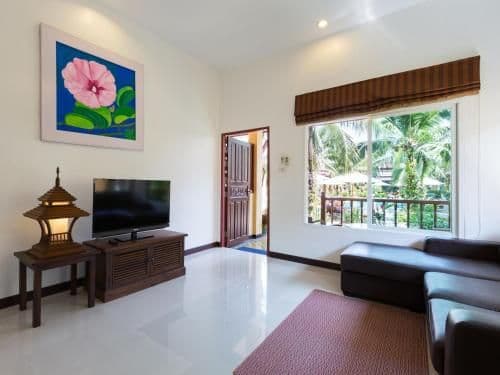 Deluxe Villa with Pool View