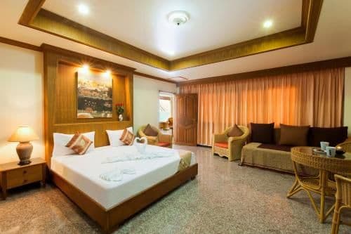Deluxe Quadruple Room