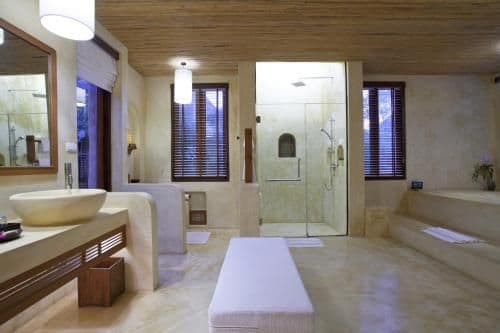 Grand Pool Villa