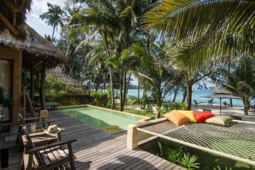 Beachfront Suite Pool Villa