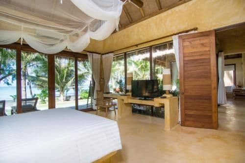 Beachfront Suite Pool Villa