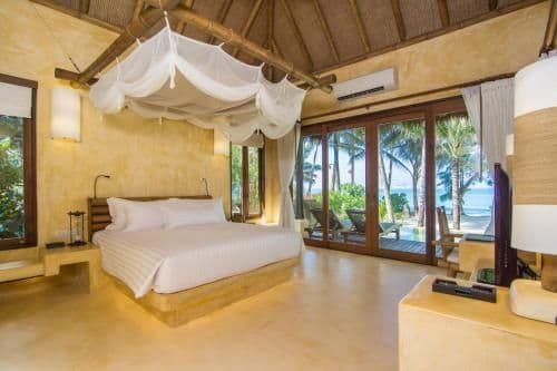 Beachfront Suite Pool Villa