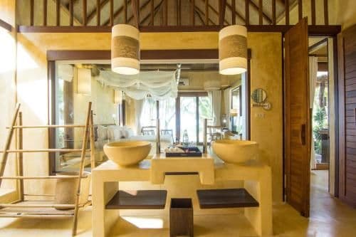Beachfront Suite Pool Villa