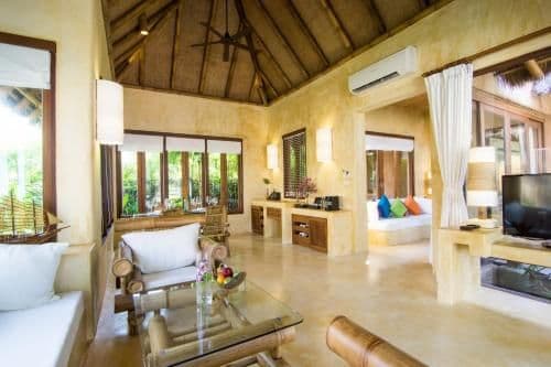 Beachfront Suite Pool Villa