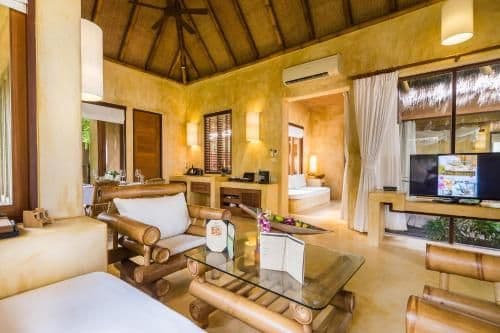 Beachfront Suite Pool Villa