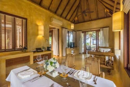 Beachfront Suite Pool Villa