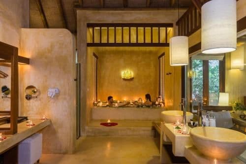 Beachfront Suite Pool Villa