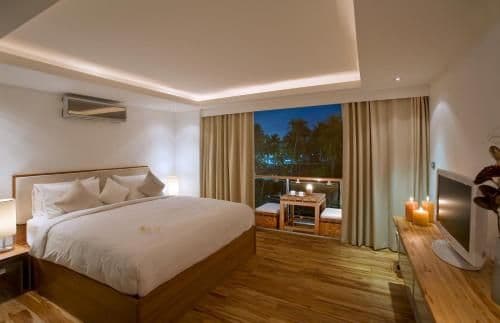 Deluxe Two-Bedroom Apartment
