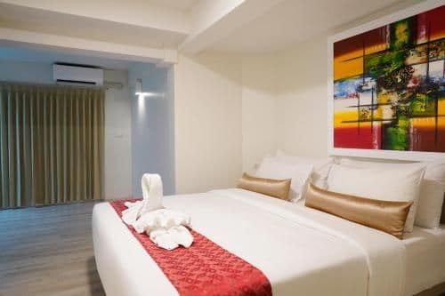 Deluxe Double Room with Window