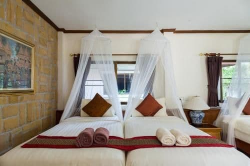 Deluxe Family Room