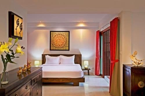 One-Bedroom Apartment with Sea View