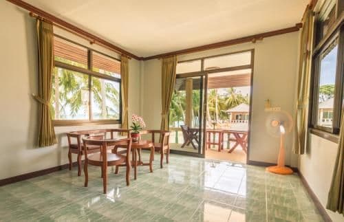 Deluxe Room (3 Adults) with Living Room