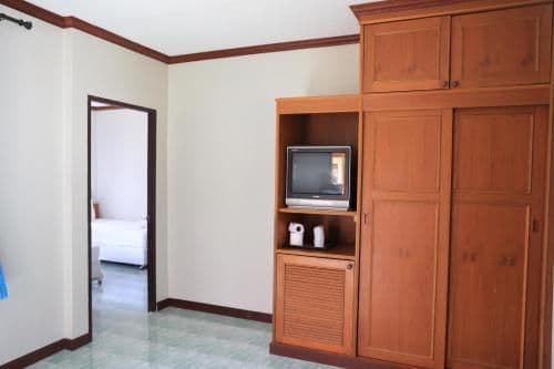 Deluxe Room (3 Adults) with Living Room