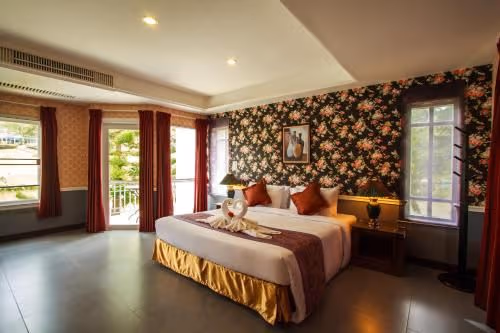 One-Bedroom King Suite