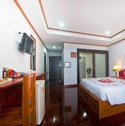 Honeymoon Suite