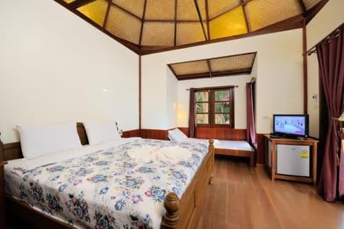 Bungalow with Sea View