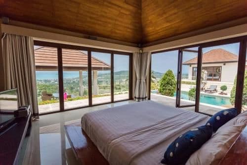 Bungalow with Sea View