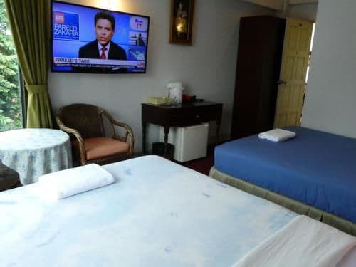 Deluxe Family Room