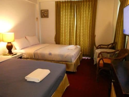 Deluxe Family Room