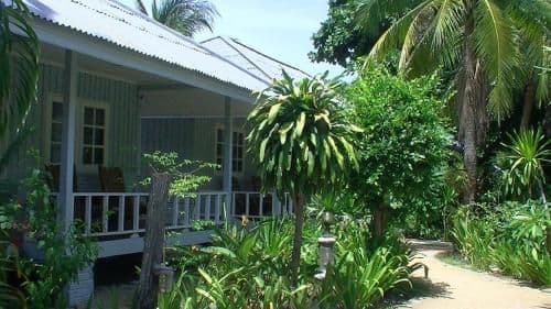 Deluxe Bungalow with Garden View